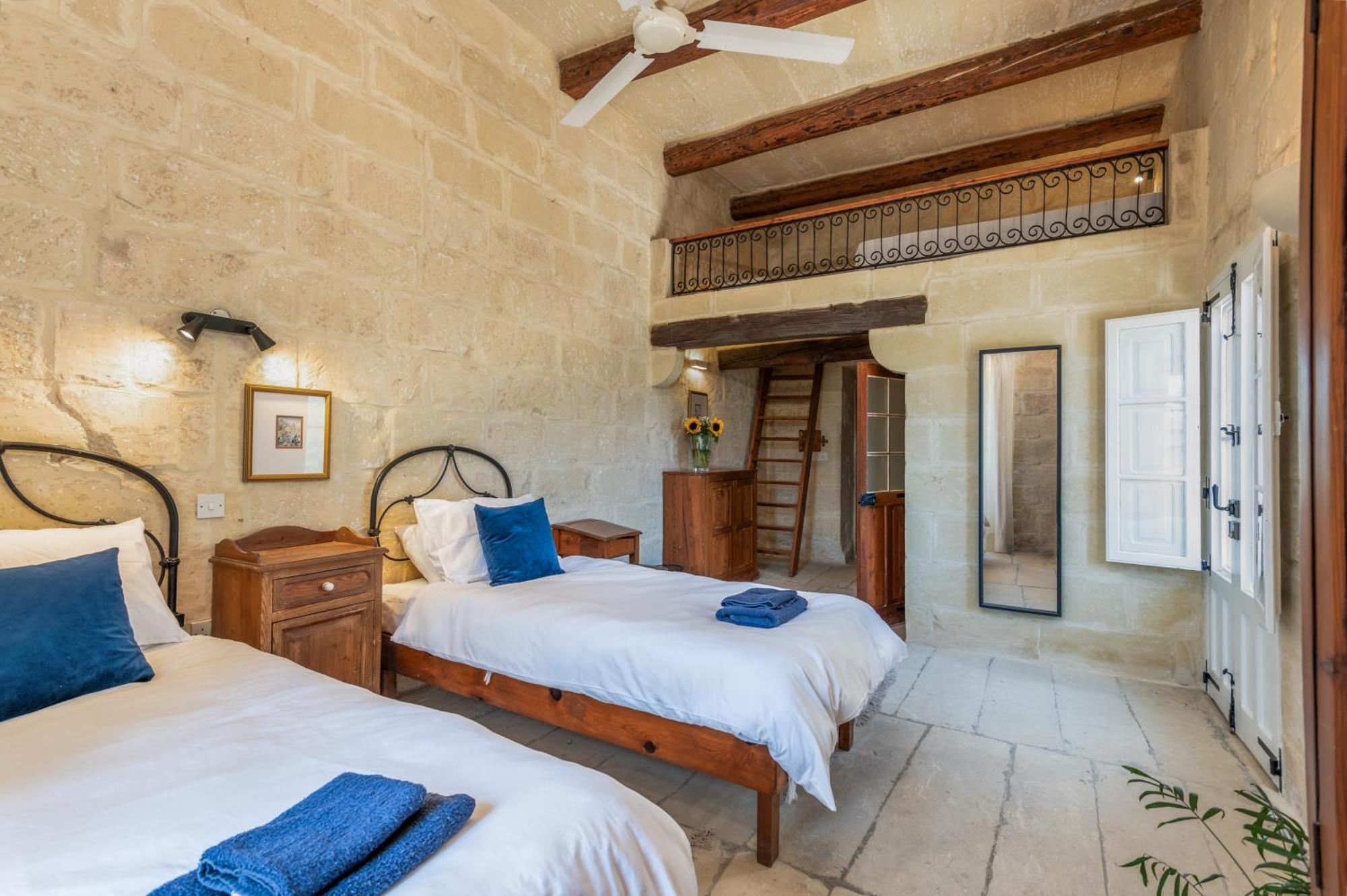 Dar Ta' Betta Farmhouse With Private Pool Għarb Екстериор снимка